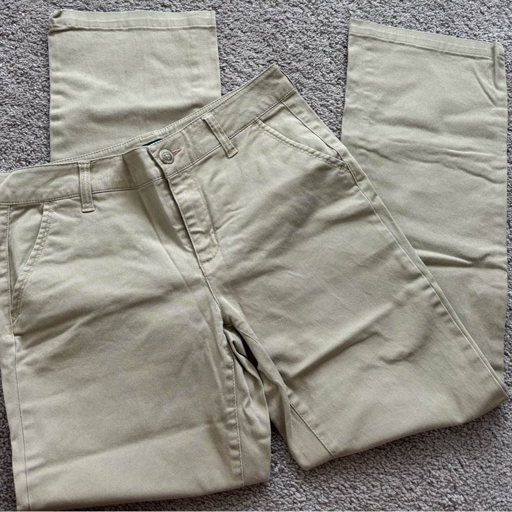 Aeropostale Classic Khaki Pants